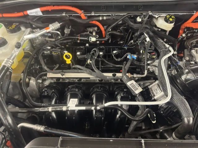 Ford Kuga Plug in Hybrid ST Line X