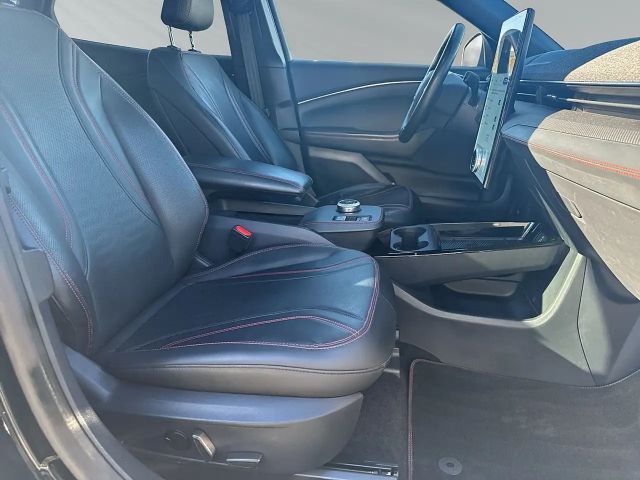 Ford Mustang Mach-E AWD Extended range