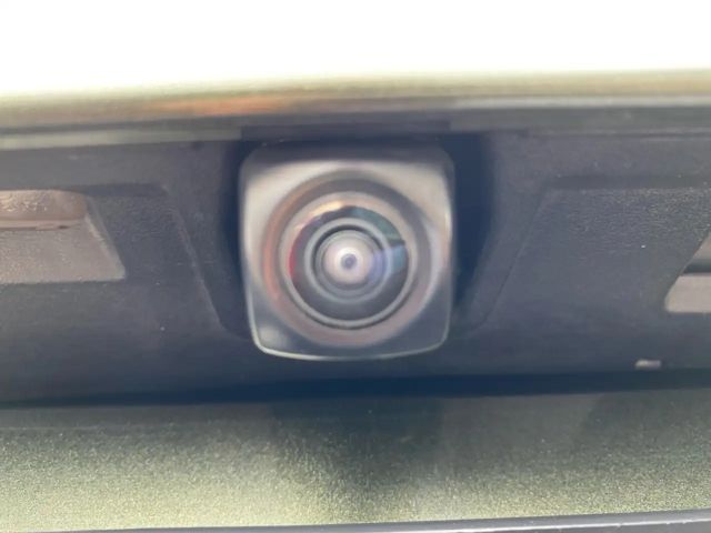 Lexus UX 250h Style Edition