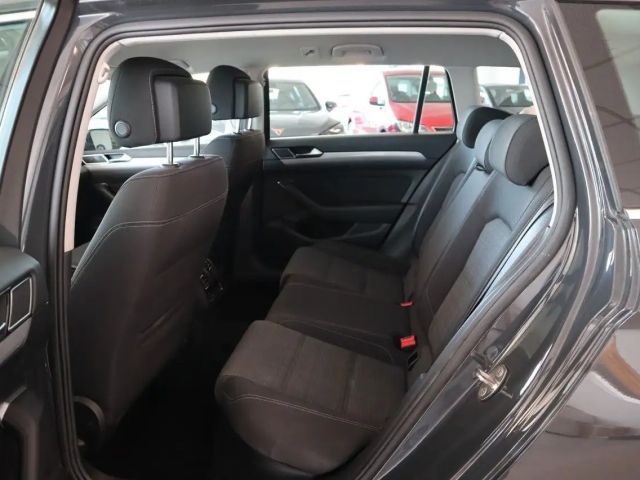 Volkswagen Passat Business Variant