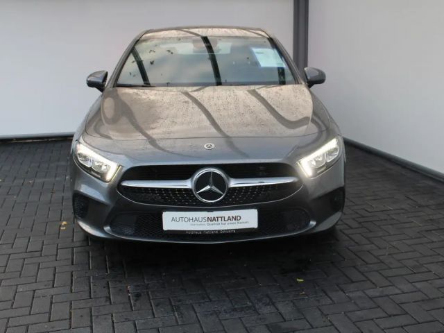 Mercedes-Benz A 200 A 200 d Progressive