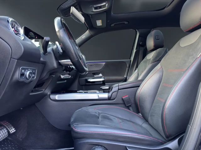 Mercedes-Benz GLB 200 4MATIC AMG Line GLB 200 d