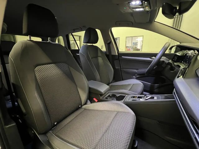 Volkswagen Golf 1.5 eTSI DSG Golf VIII Variant