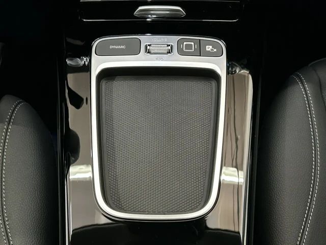 Mercedes-Benz A 180 A 180 d Hatchback