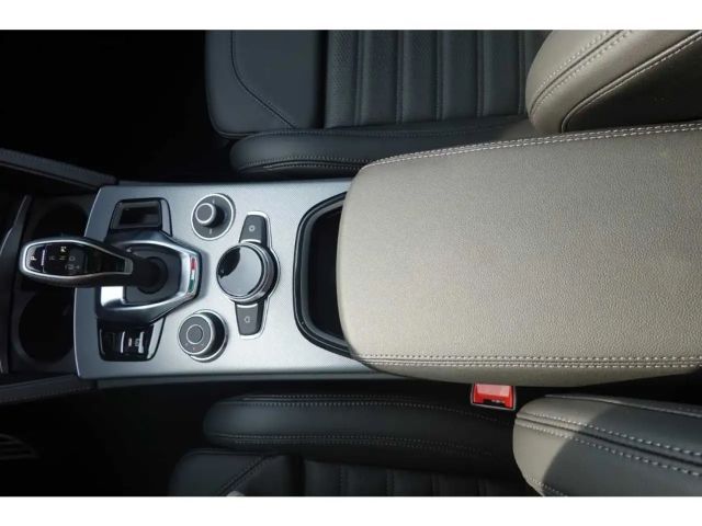 Alfa Romeo Stelvio AT8 JTDm Q4 Veloce