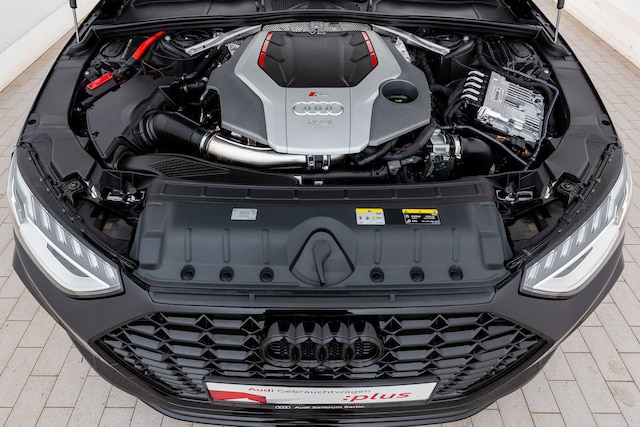 Audi RS4 Avant Quattro