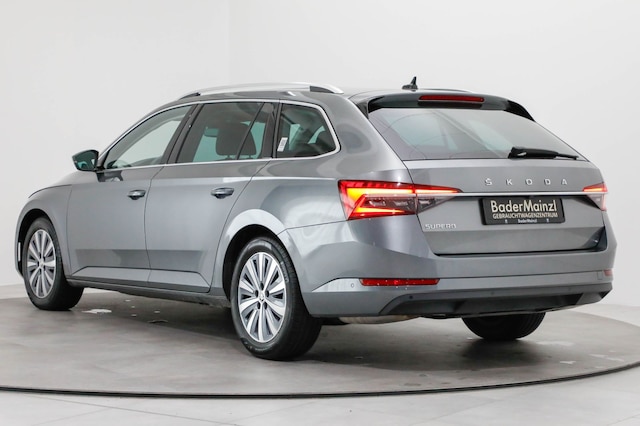 Skoda Superb 2.0 TDI Combi Style Style