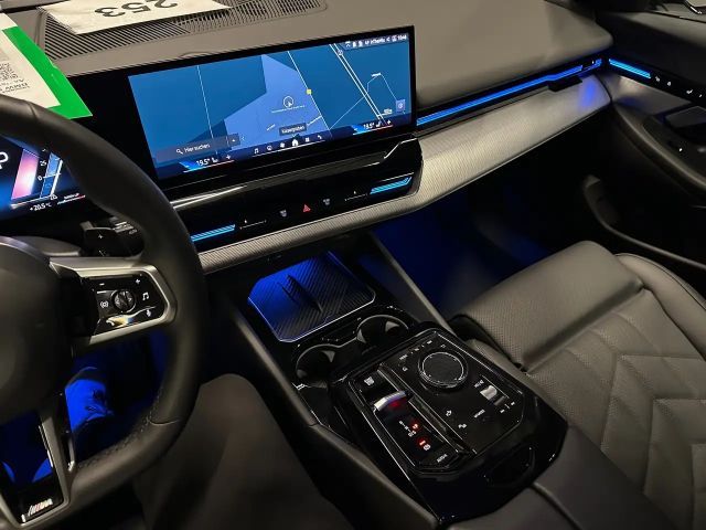 BMW 520 520d M-Sport Sedan