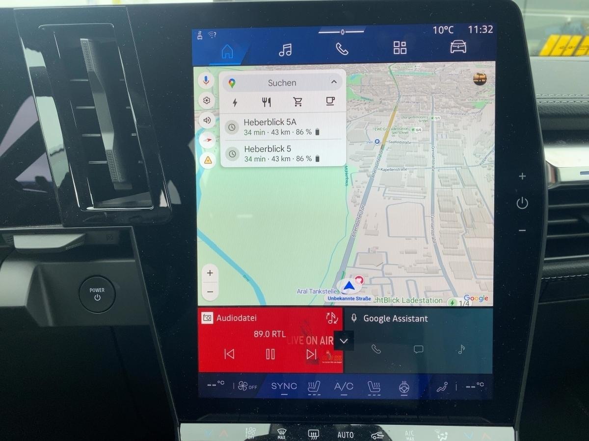 Renault Scenic E-Tech Iconic