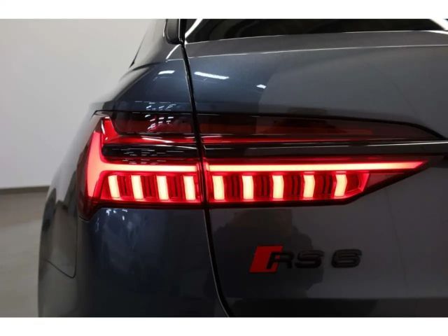 Audi RS6 Avant Performance Quattro
