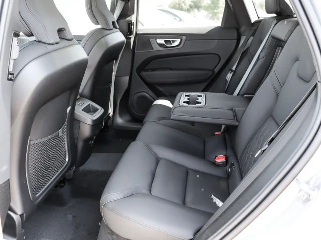 Volvo XC60 AWD Dark Plus