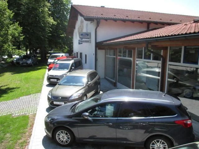 Ford Focus Lim5trg Navi/RFK/WinterPaket+Ski-Durchlade