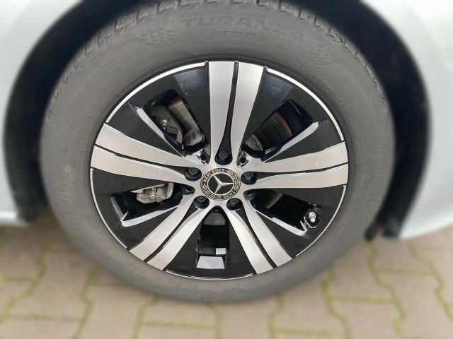 Mercedes-Benz C 200 AVANTGARDE C 200 d Sedan