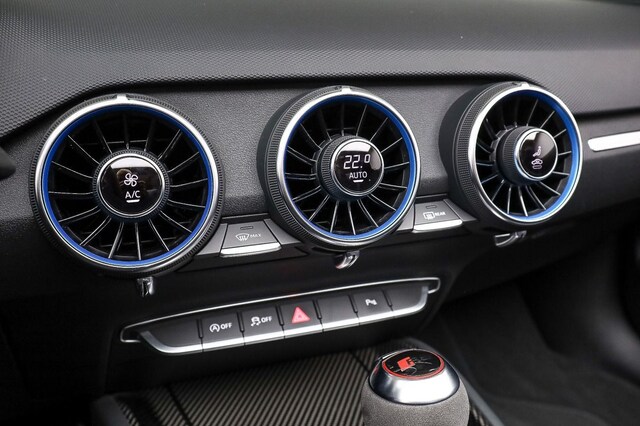 Audi TT RS Quattro Roadster S-Tronic