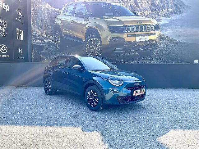 Fiat 600e Hybrid 100 6-Gang eDCT RED