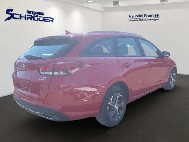 Hyundai i30 Hybrid Select