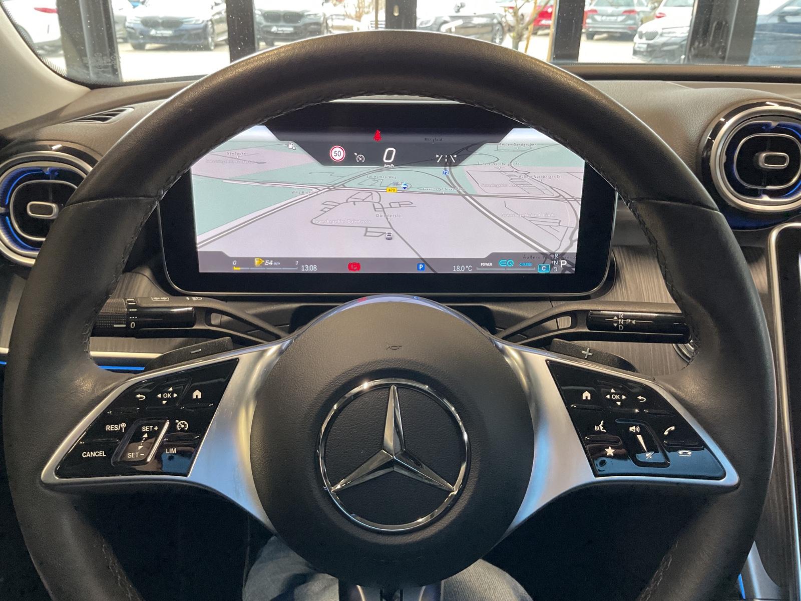 Mercedes-Benz C 200 AVANTGARDE Sedan