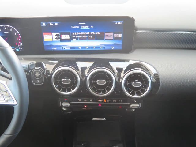 Mercedes-Benz A 180 7G-DCT Winter-P. LED Kamera Totwinkel DAB