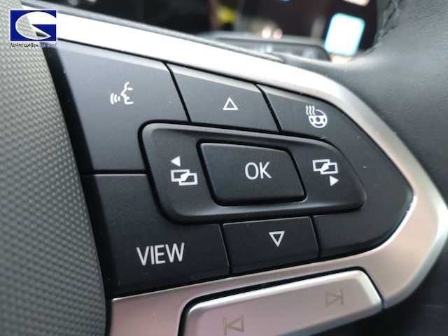 Volkswagen Golf Life Variant