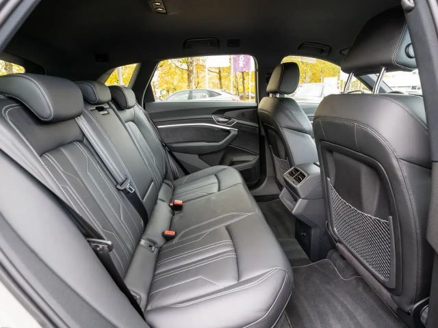 Audi Q8 e-tron 50 S-Line