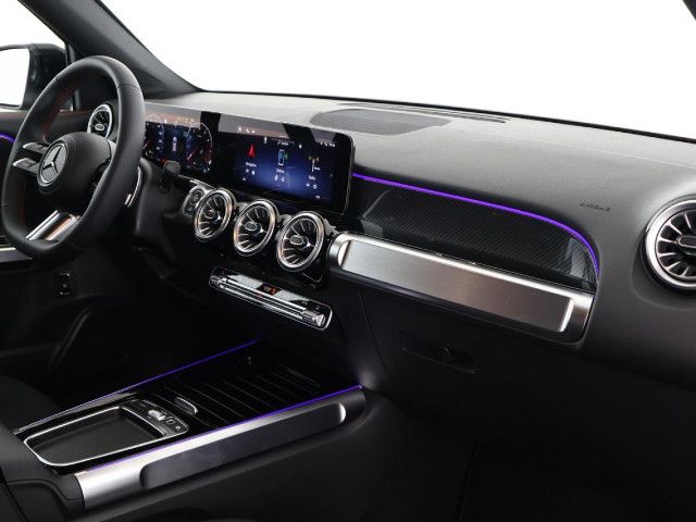 Mercedes-Benz GLB 180 