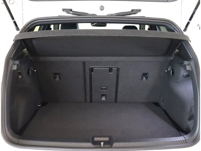 Volkswagen Golf 1.5 eTSI DSG Golf VIII