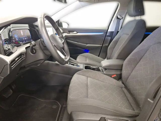 Volkswagen Golf 1.5 eTSI DSG Life