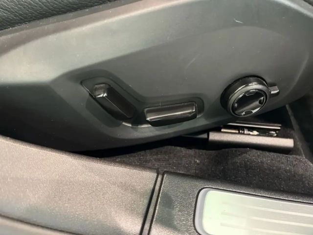 Volvo V90 AWD Dark T8 Ultra