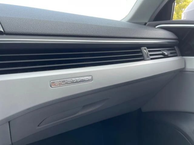 Audi A4 40 TDI Avant S-Line