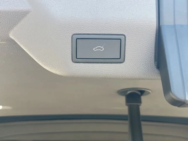 Volkswagen Multivan Life T7