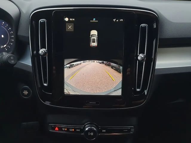 Volvo XC40 Dark Plus