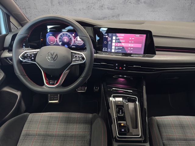 Volkswagen Golf 2.0 TSI DSG Pro