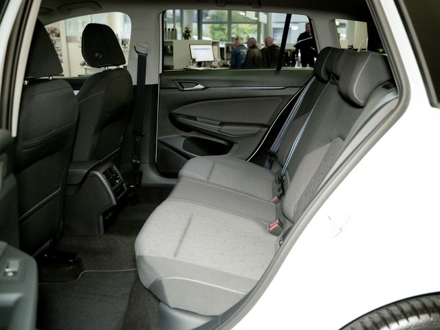 Volkswagen Golf 1.5 TSI Variant