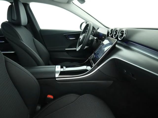 Mercedes-Benz C 180 AVANTGARDE Sedan