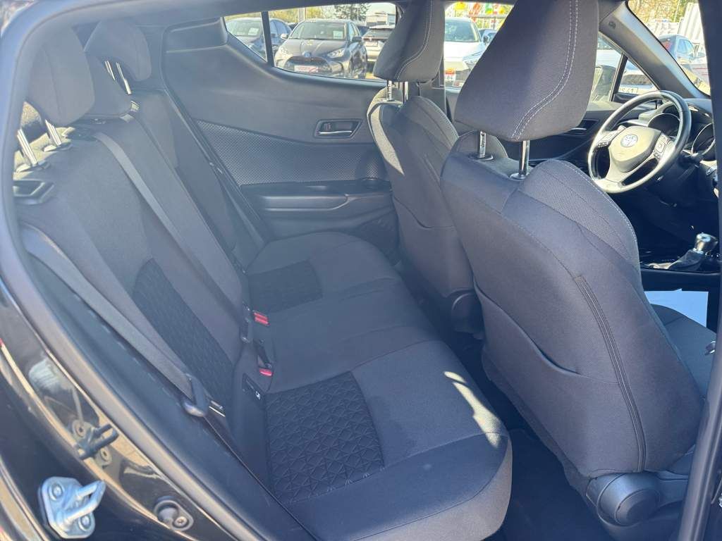 Toyota C-HR 5-deurs Plus