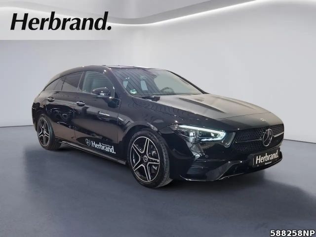 Mercedes-Benz CLA 200 AMG Line