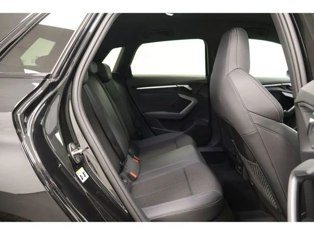 Audi A3 35 TFSI S-Line Sedan Sportback