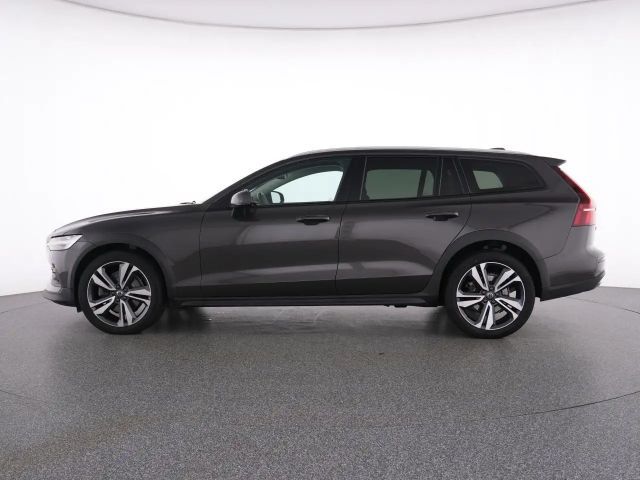 Volvo V60 Cross Country AWD Plus