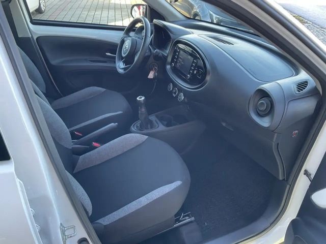 Toyota Aygo X Hatchback Play X-play