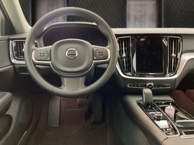 Volvo V60 AWD Core Hybrid Recharge T6