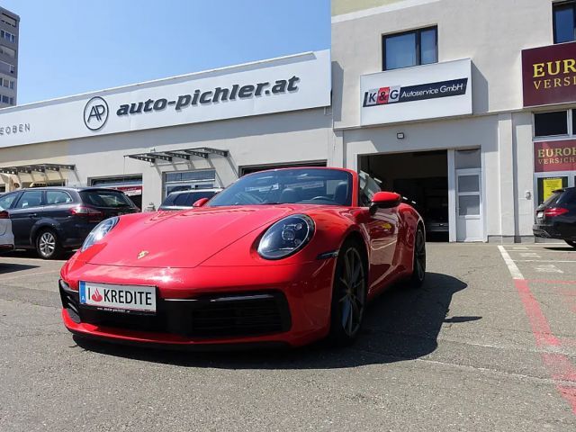 Porsche 992 Cabrio Carrera