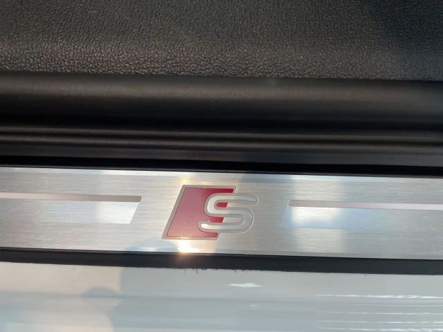 Audi A3 35 TFSI S-Line S-Tronic Sedan