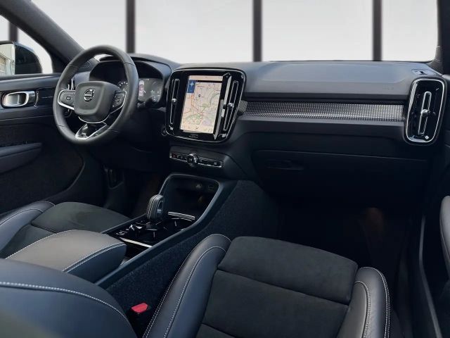 Volvo XC40 R-Design Recharge