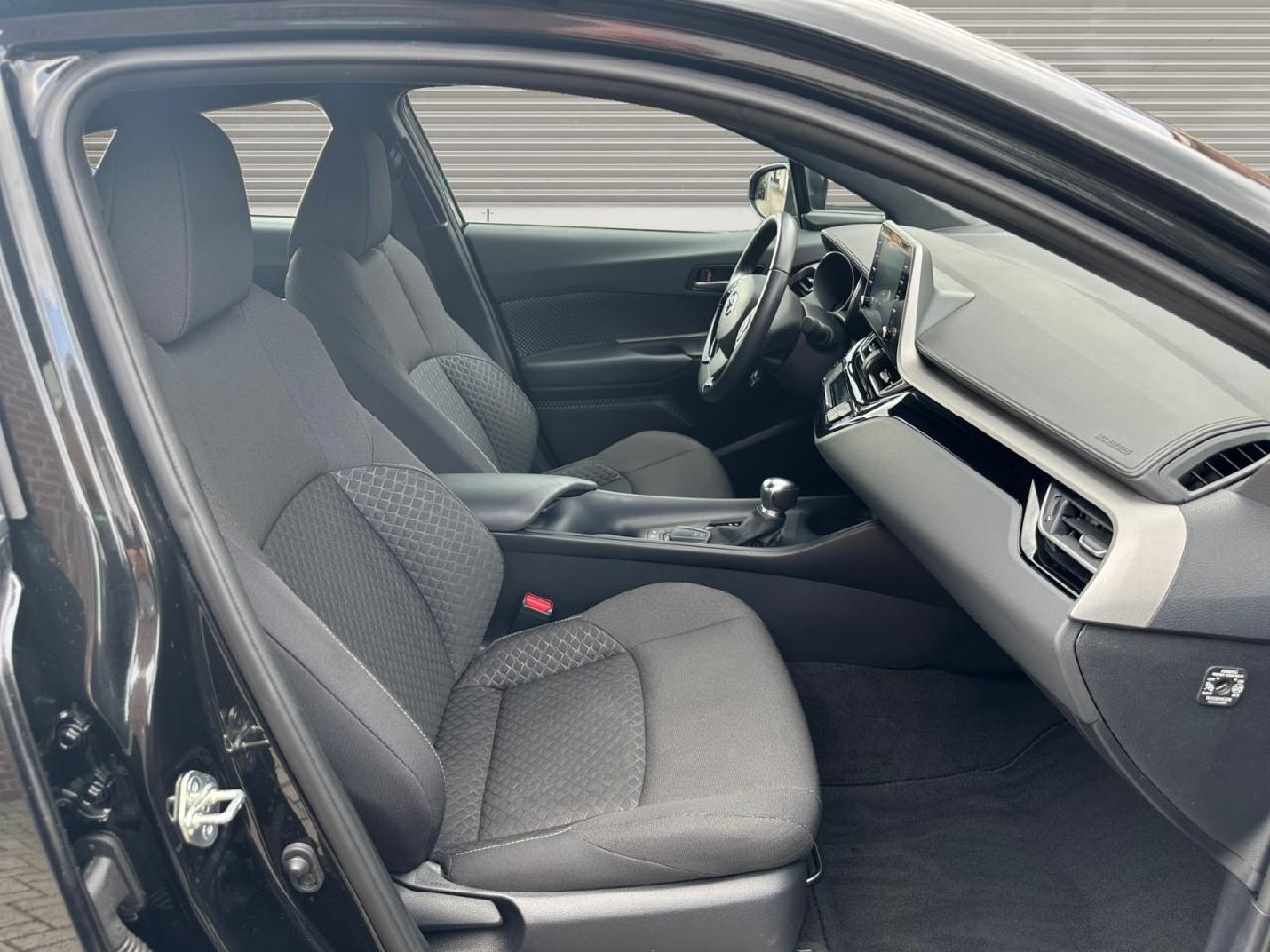 Toyota C-HR 5-deurs Basis