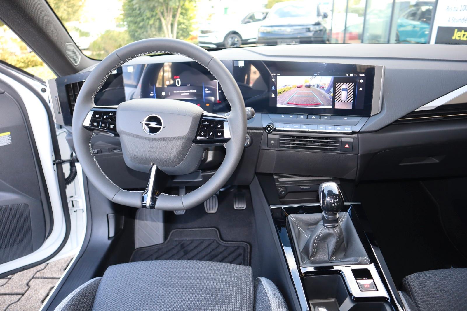 Opel Astra 1.2 Turbo Edition Sports Tourer