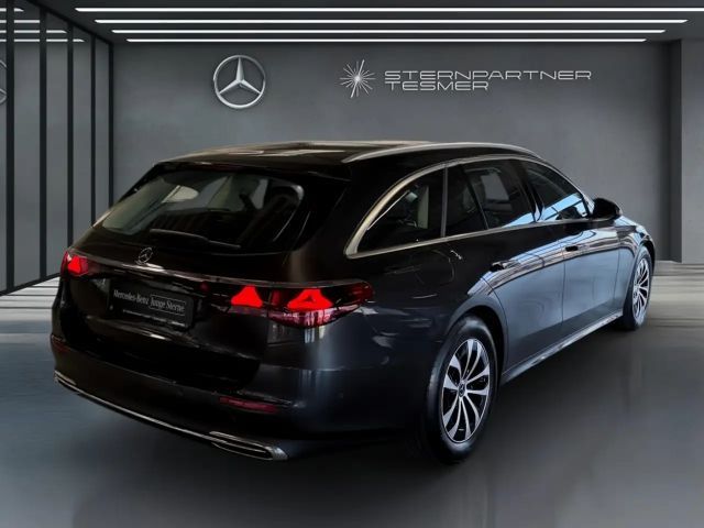 Mercedes-Benz E 220 AVANTGARDE E 220 d Estate