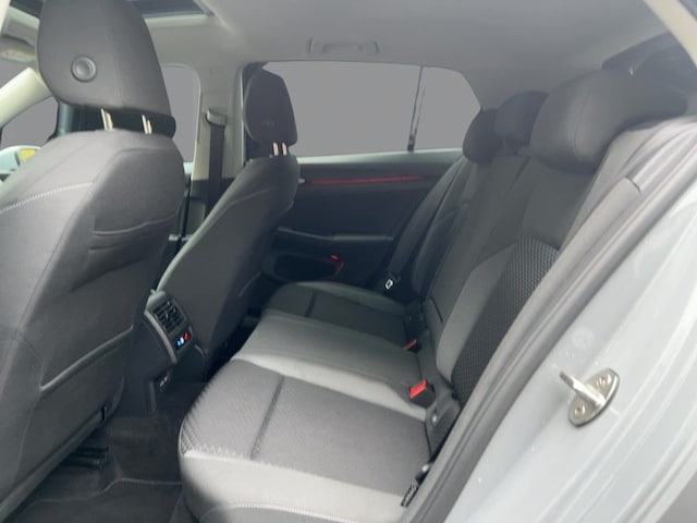 Volkswagen Golf 2.0 TDI DSG Golf VIII