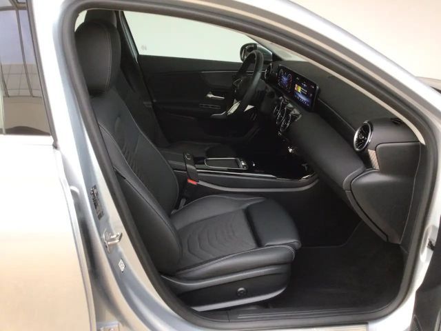 Mercedes-Benz A 180 Progressive