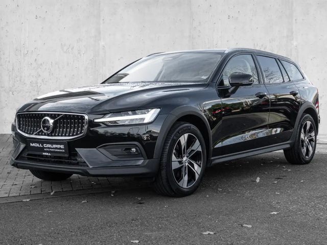 Volvo V60 Cross Country AWD Ultimate