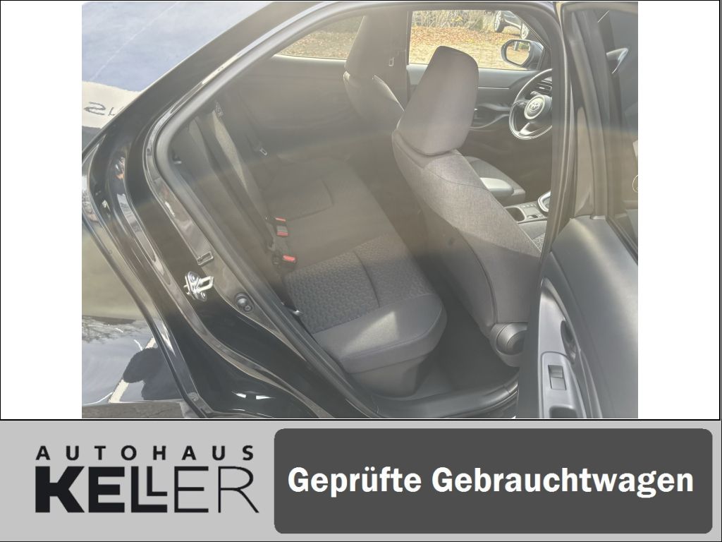 Toyota Yaris Cross 5-deurs Team D